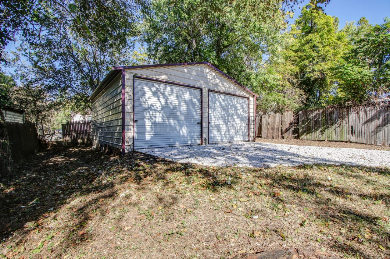 Garage